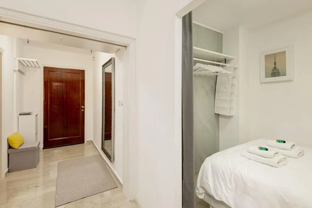 Spacious Stylish Studio Up To 4Ppl Close To Centre Thessaloniki Greece